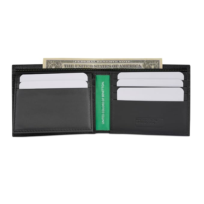 United Colors OF Benetton Aloise Men Passcase Wallet - Black