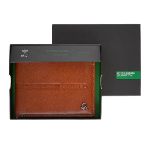 United Colors of Benetton Roscoe Men's Passcase Wallet