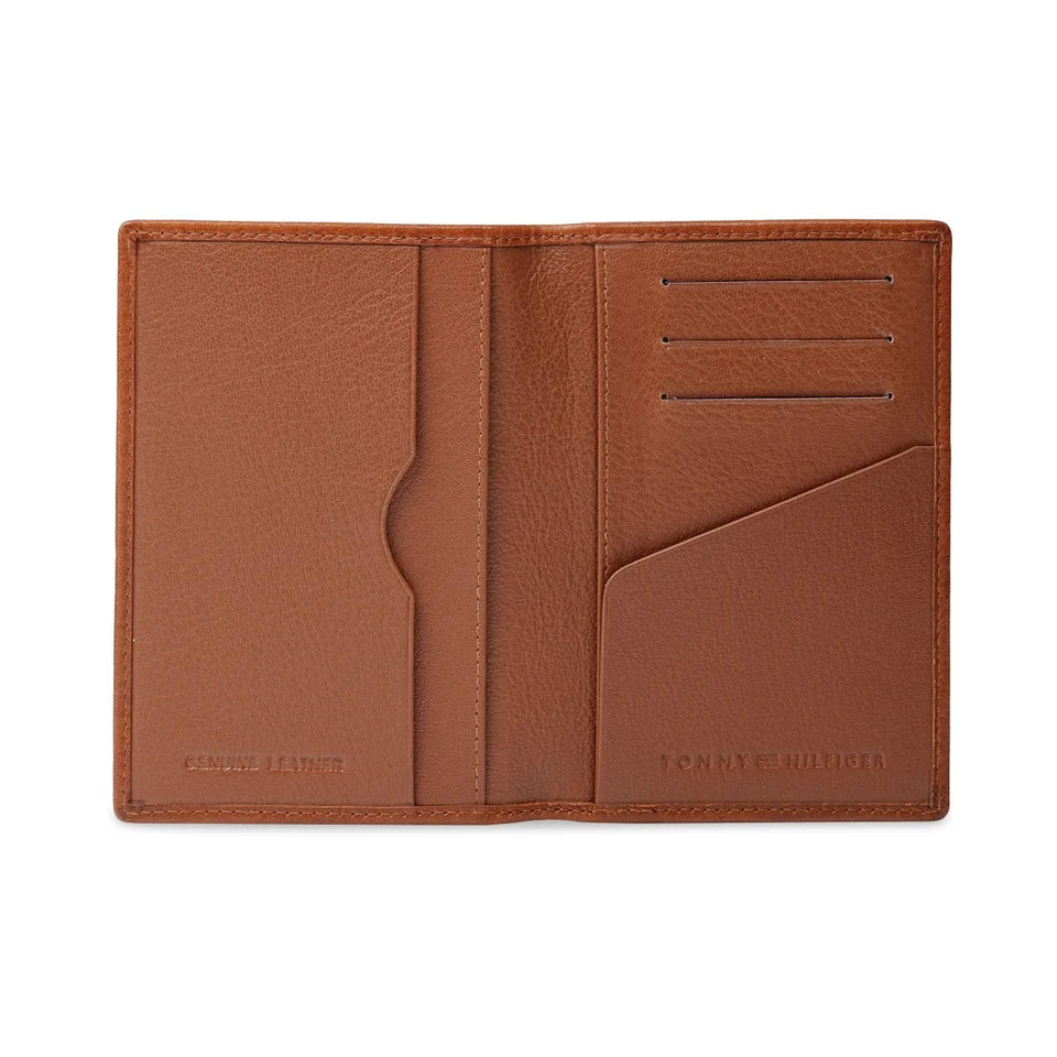 Tommy Hilfiger Prastio Men's Passport Cover Tan