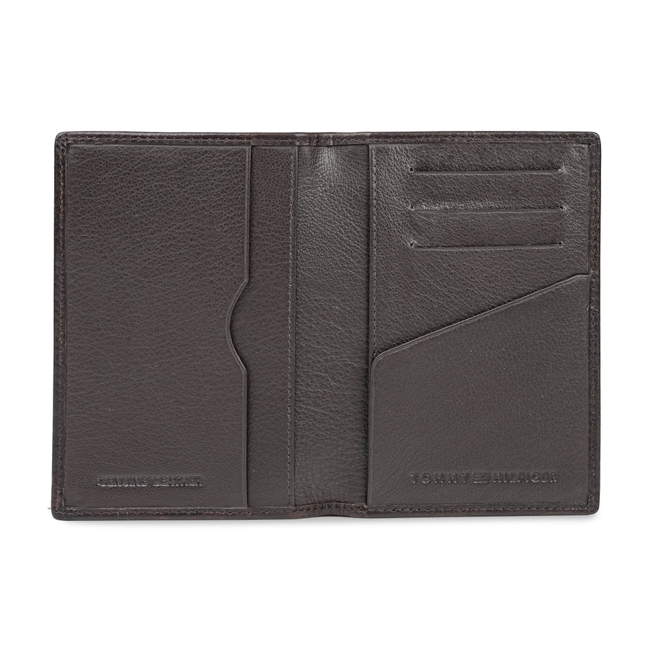 Tommy Hilfiger Prastio Men's Passport Cover Brown